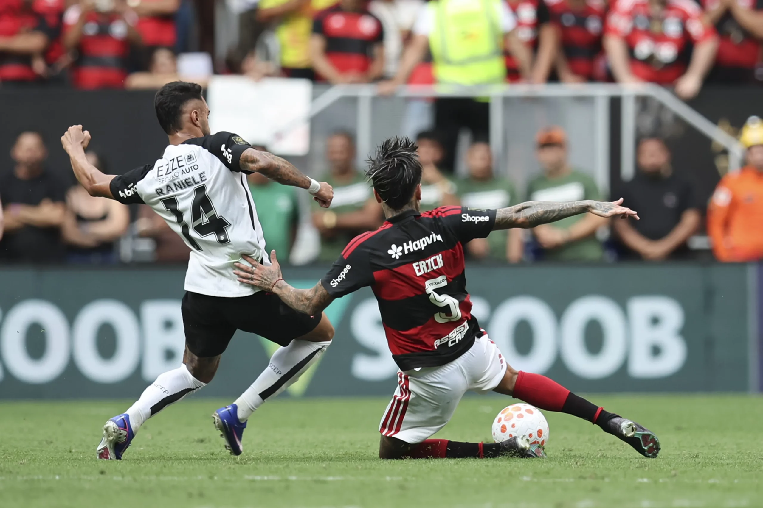 Defesa do Flamengo regride em início de 2026. Foto: Mateus Bonomi/AGIF