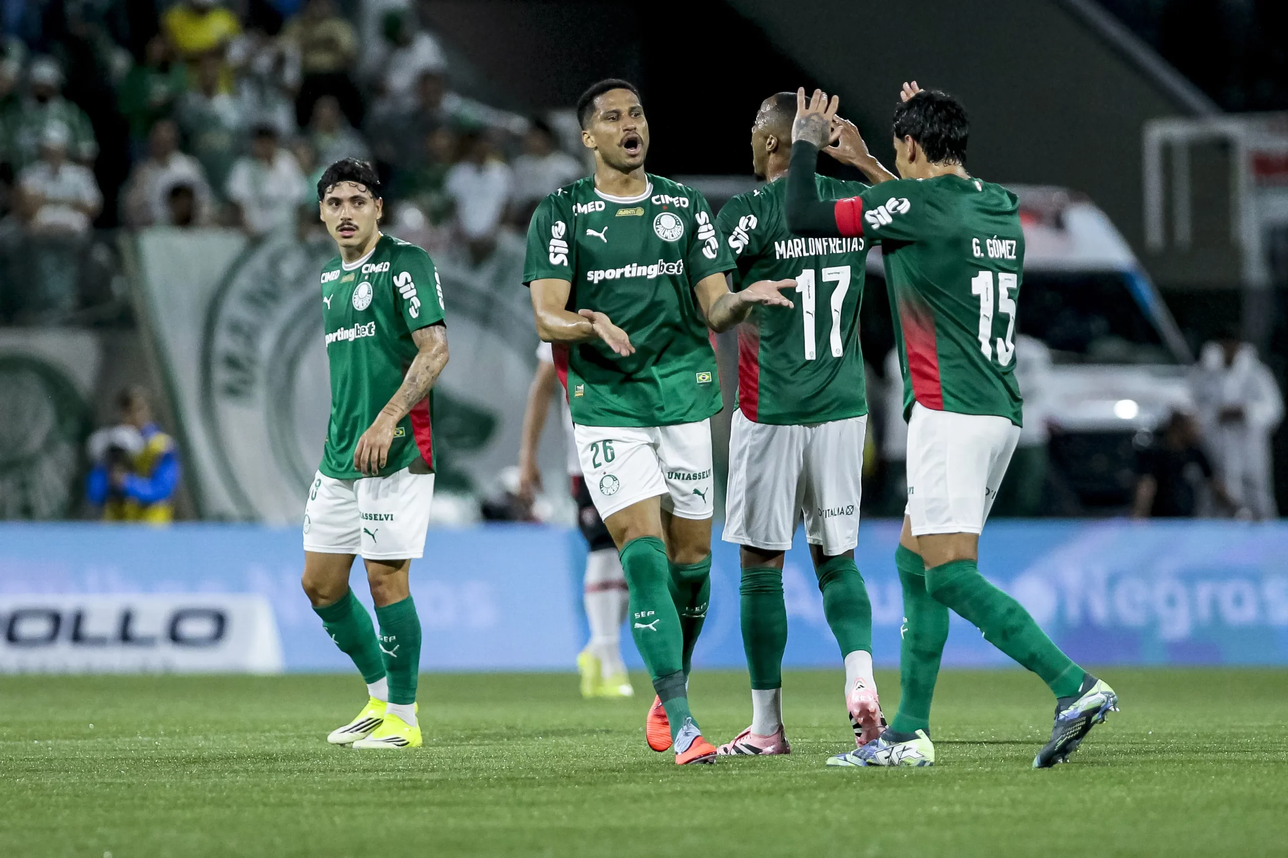 Murilo comemora primeiro gol na Arena Barueri. Foto: Marco Miatelo/AGIF