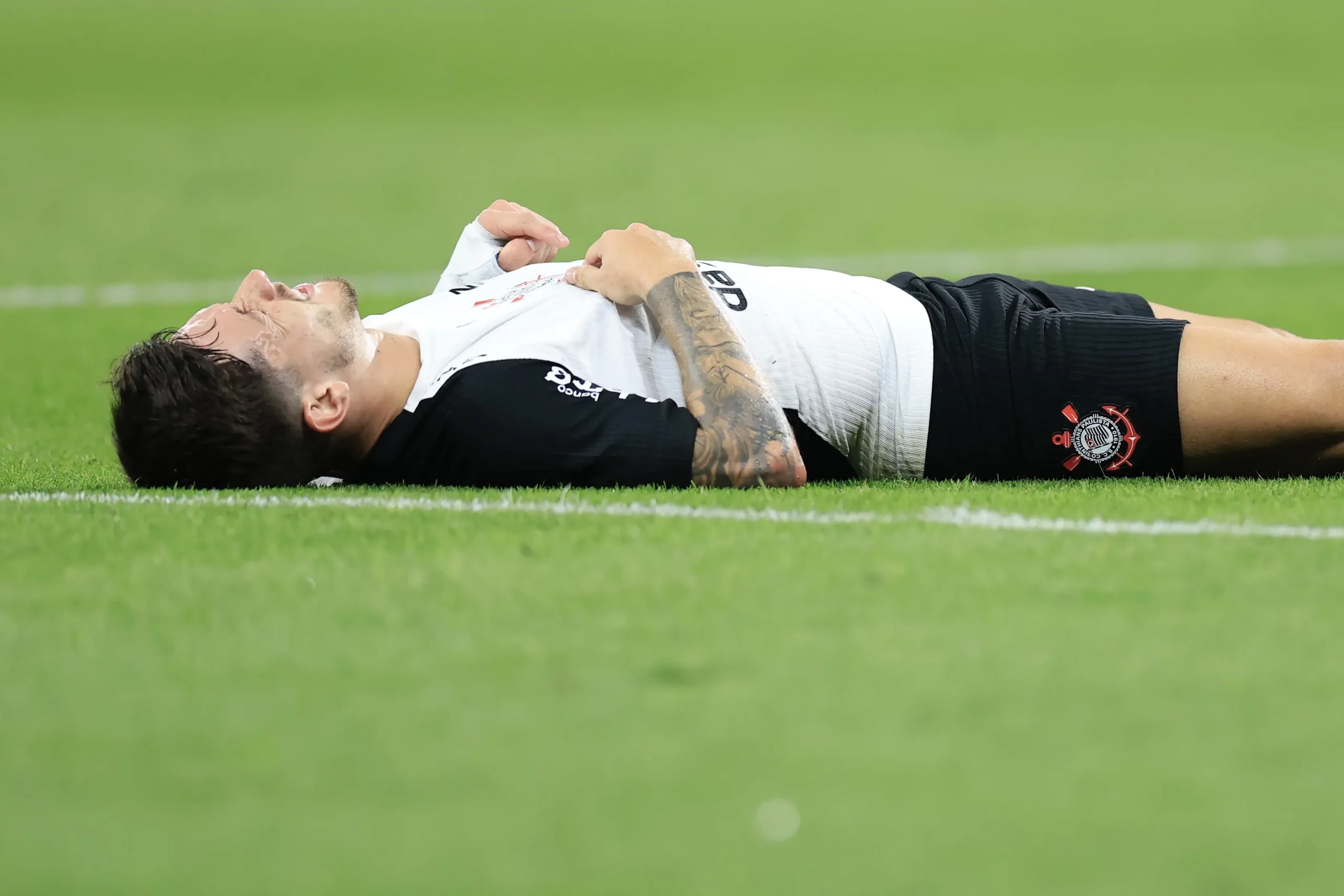 SP – SAO PAULO – 12/02/2026 – BRASILEIRO A 2026, CORINTHIANS X BRAGANTINO – Rodrigo Garro  jogador do Corinthians durante partida contra o Bragantino no estadio Arena Corinthians pelo campeonato Brasileiro A 2026. Foto: Marcello Zambrana/AGIF