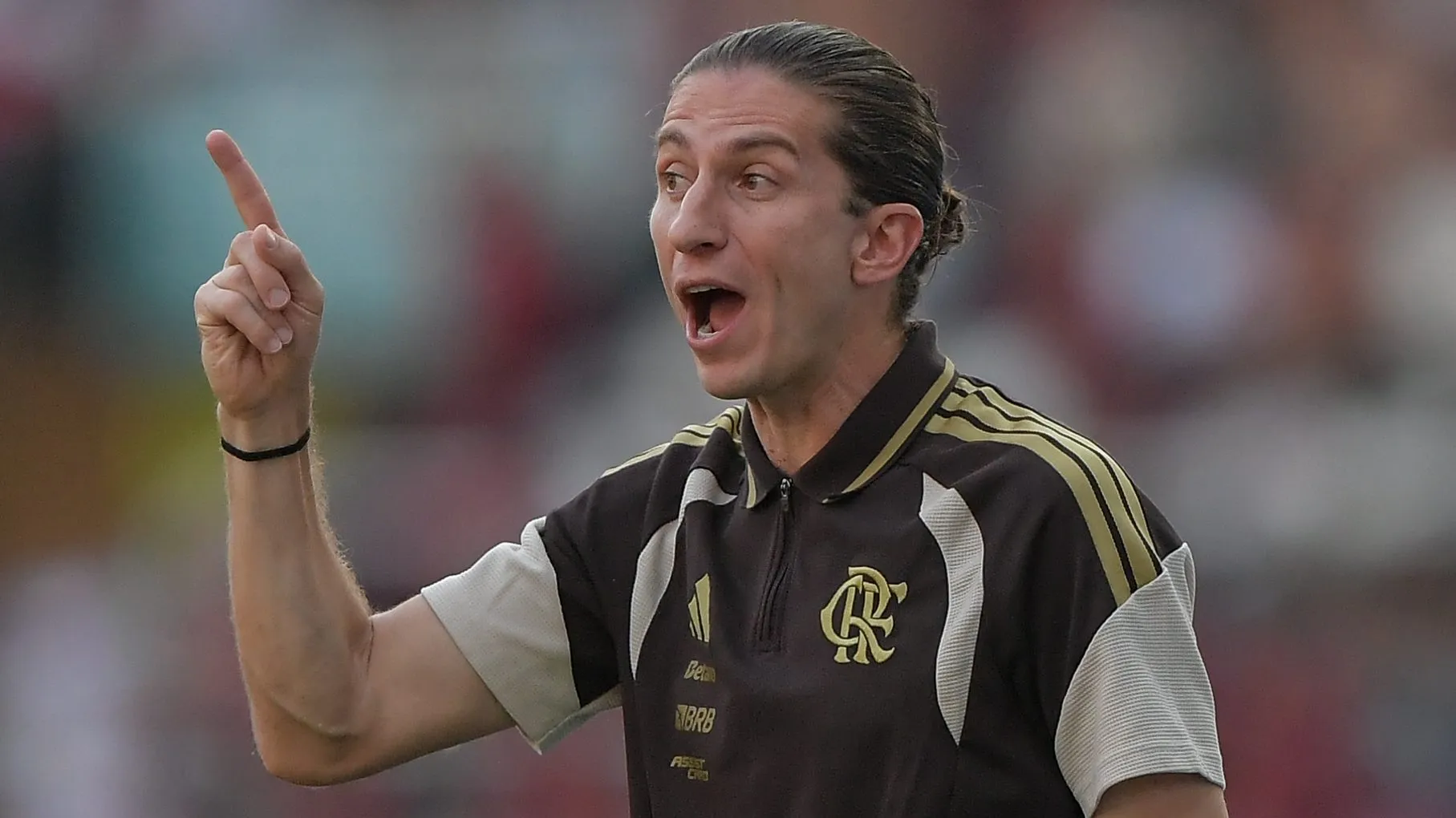 Filipe Luís já se despediu do Flamengo - Foto: Thiago Ribeiro/AGIF.