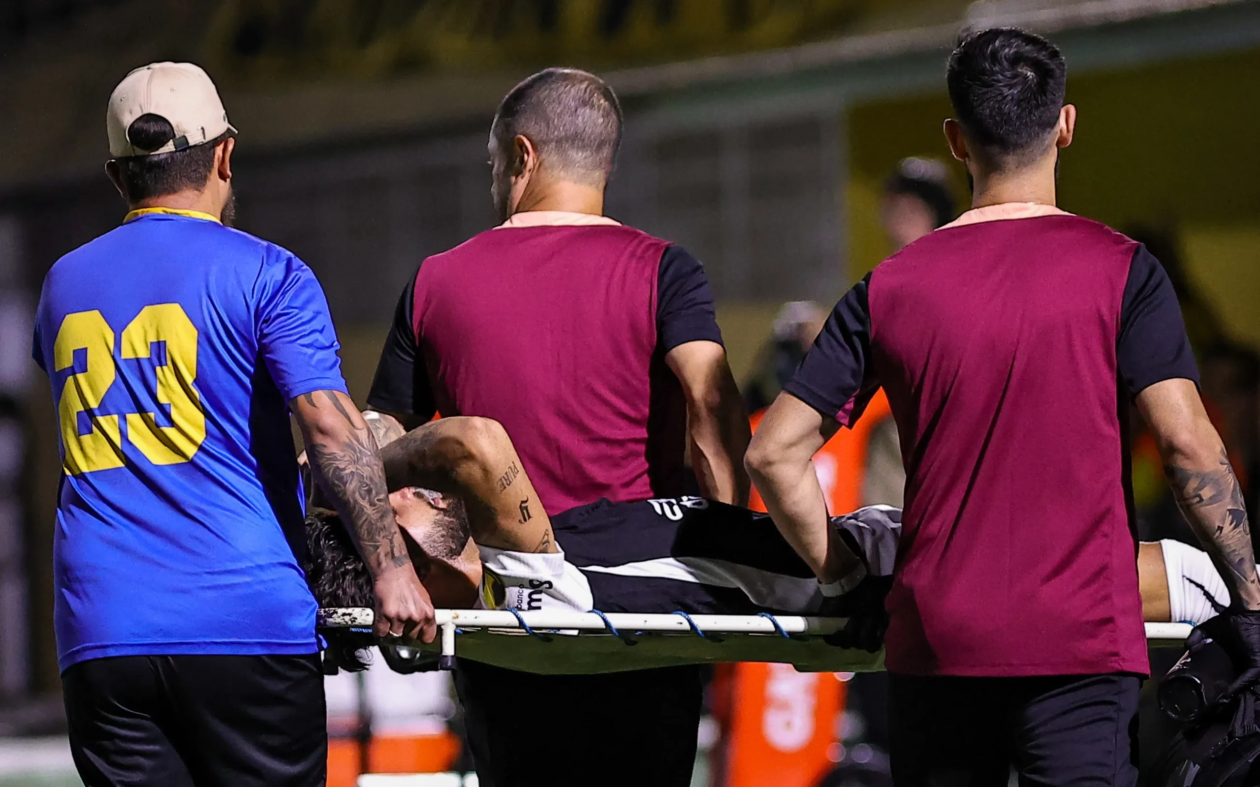 Centroavante do Corinthians deixou o campo em prantos contra o São Bernardo – Foto: Fabio Giannelli/AGIF