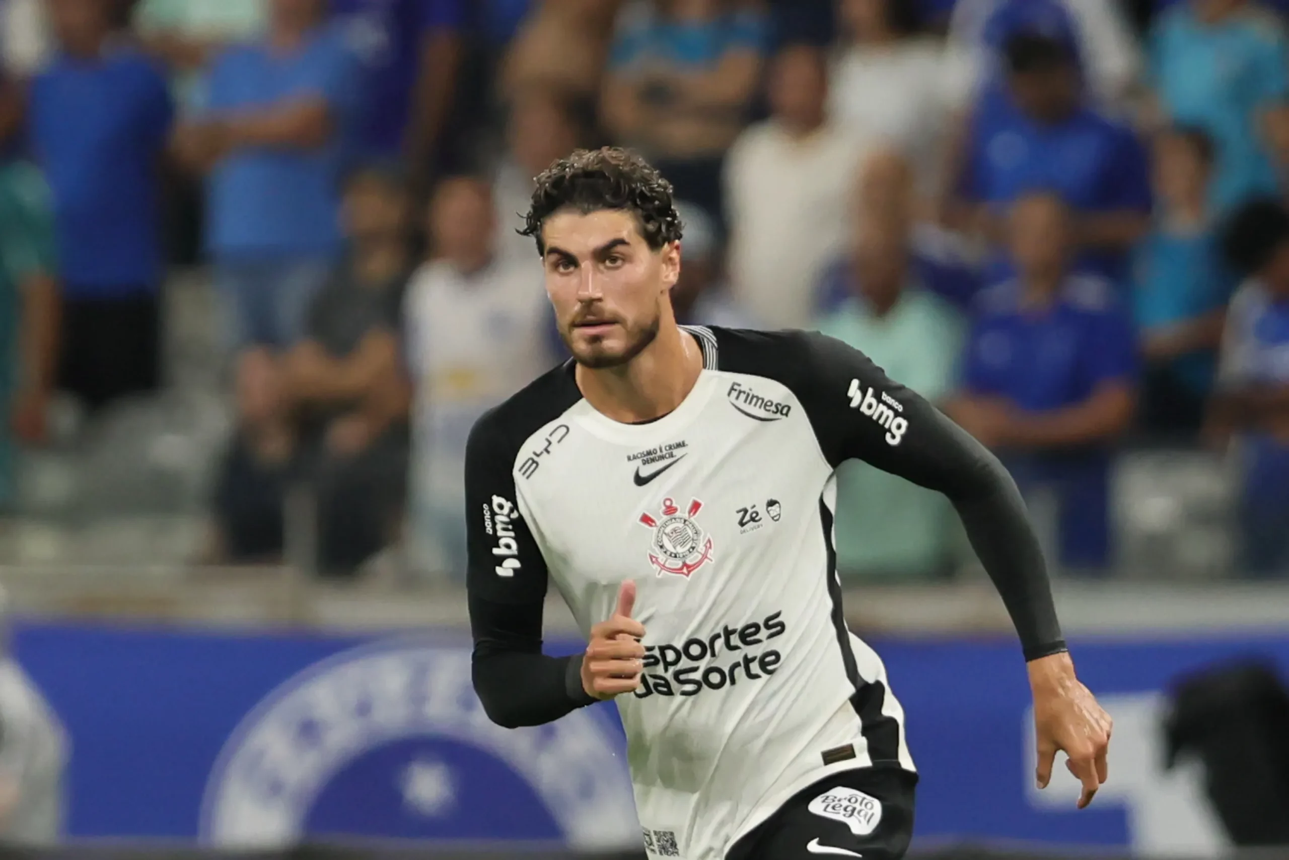 -Pedro Raul jogador do Corinthians durante partida contra o Cruzeiro no estadio Mineirao pelo campeonato Brasileiro A 2026. Foto: Gilson Lobo/AGIF