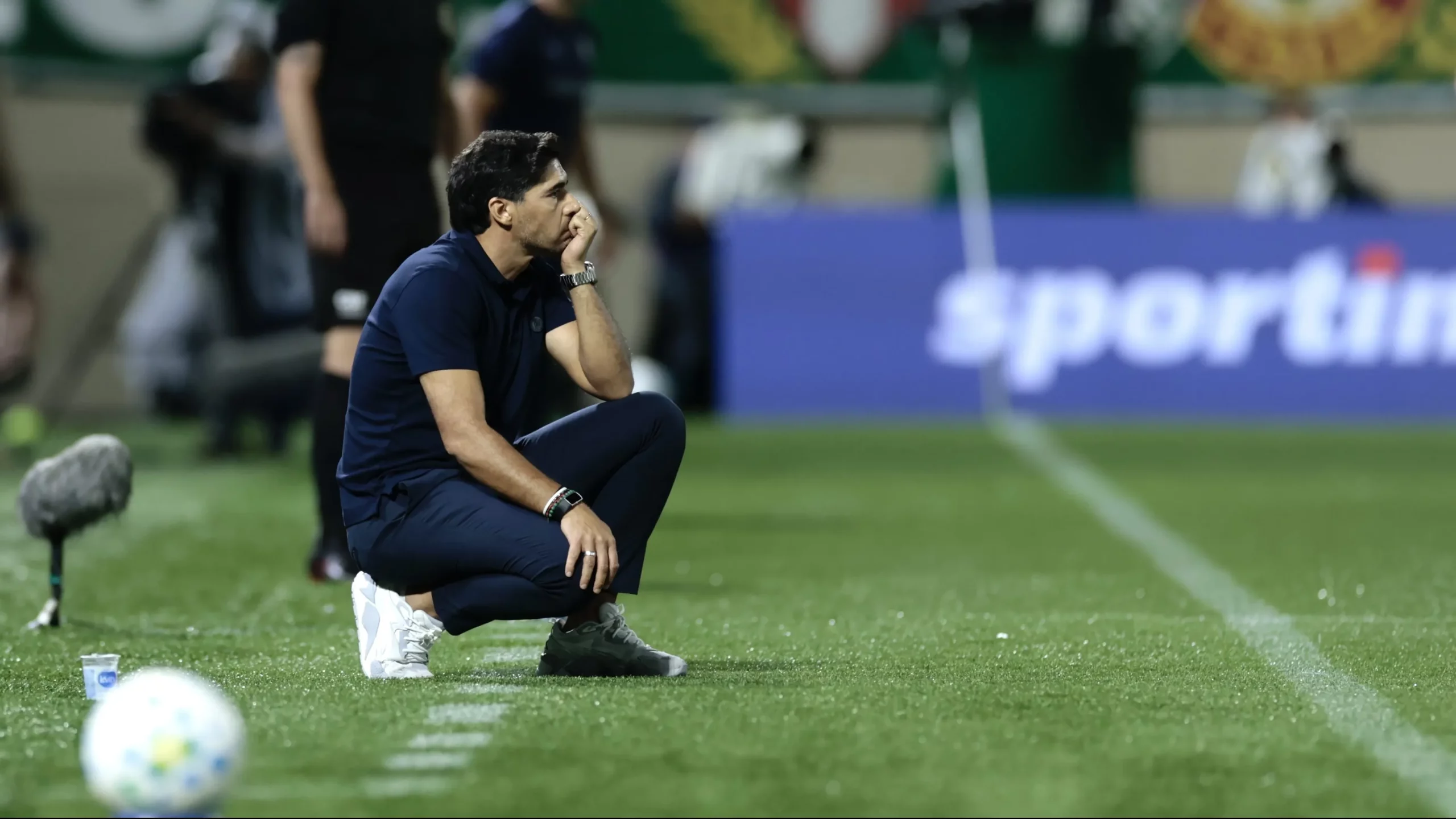 SP – BARUERI – 25/02/2026 – BRASILEIRO A 2026, PALMEIRAS X FLUMINENSE – Abel Ferreira tecnico do Palmeiras durante partida contra o Fluminense no estadio Arena Barueri pelo campeonato Brasileiro A 2026. Foto: Marcello Zambrana/AGIF