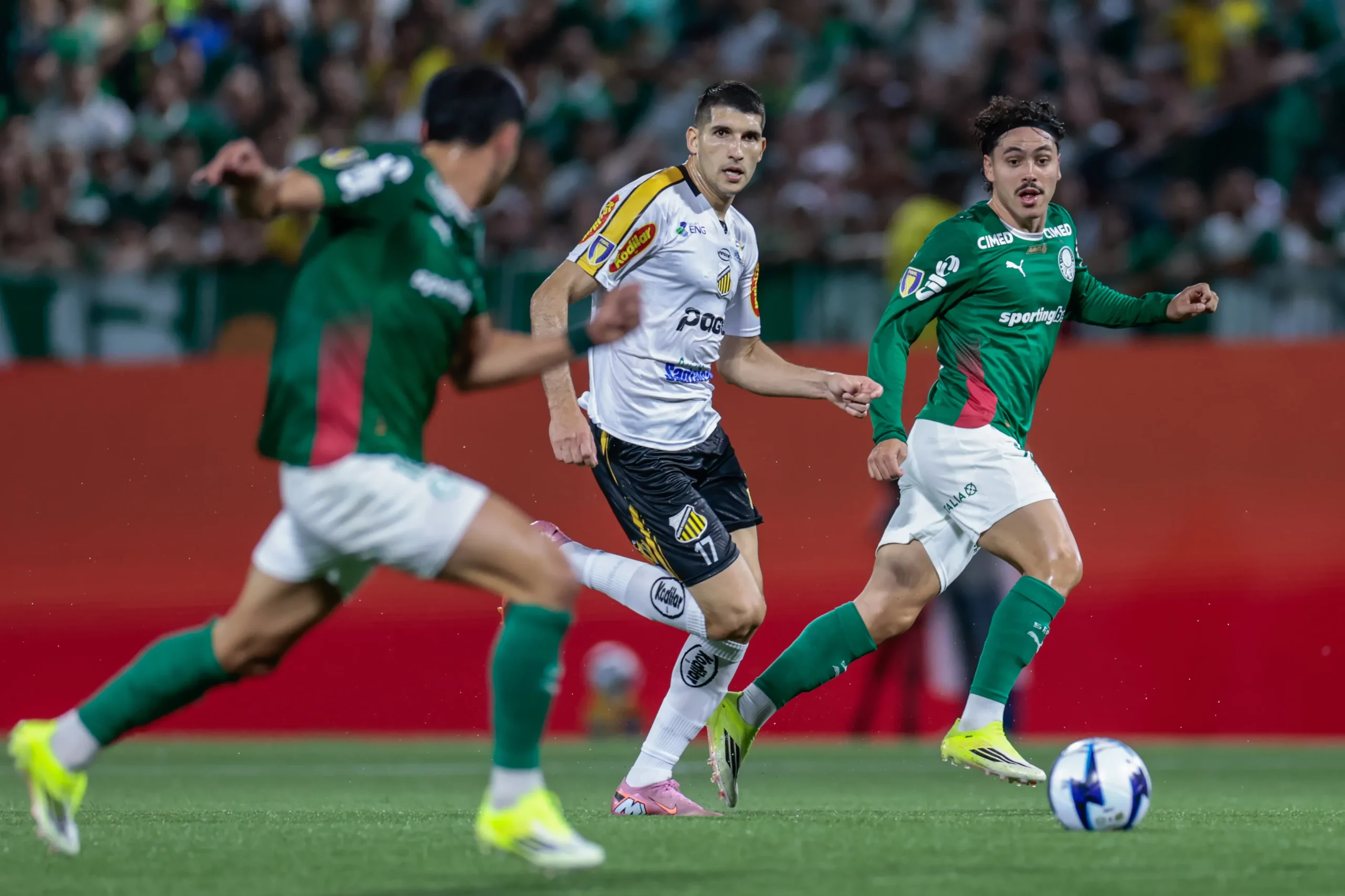 SP – BARUERI – 04/03/2026 – PAULISTA 2026, PALMEIRAS X NOVORIZONTINO – Mauricio jogador do Palmeiras durante partida contra o Novorizontino no estadio Arena Barueri pelo campeonato Paulista 2026. Foto: Marcello Zambrana/AGIF