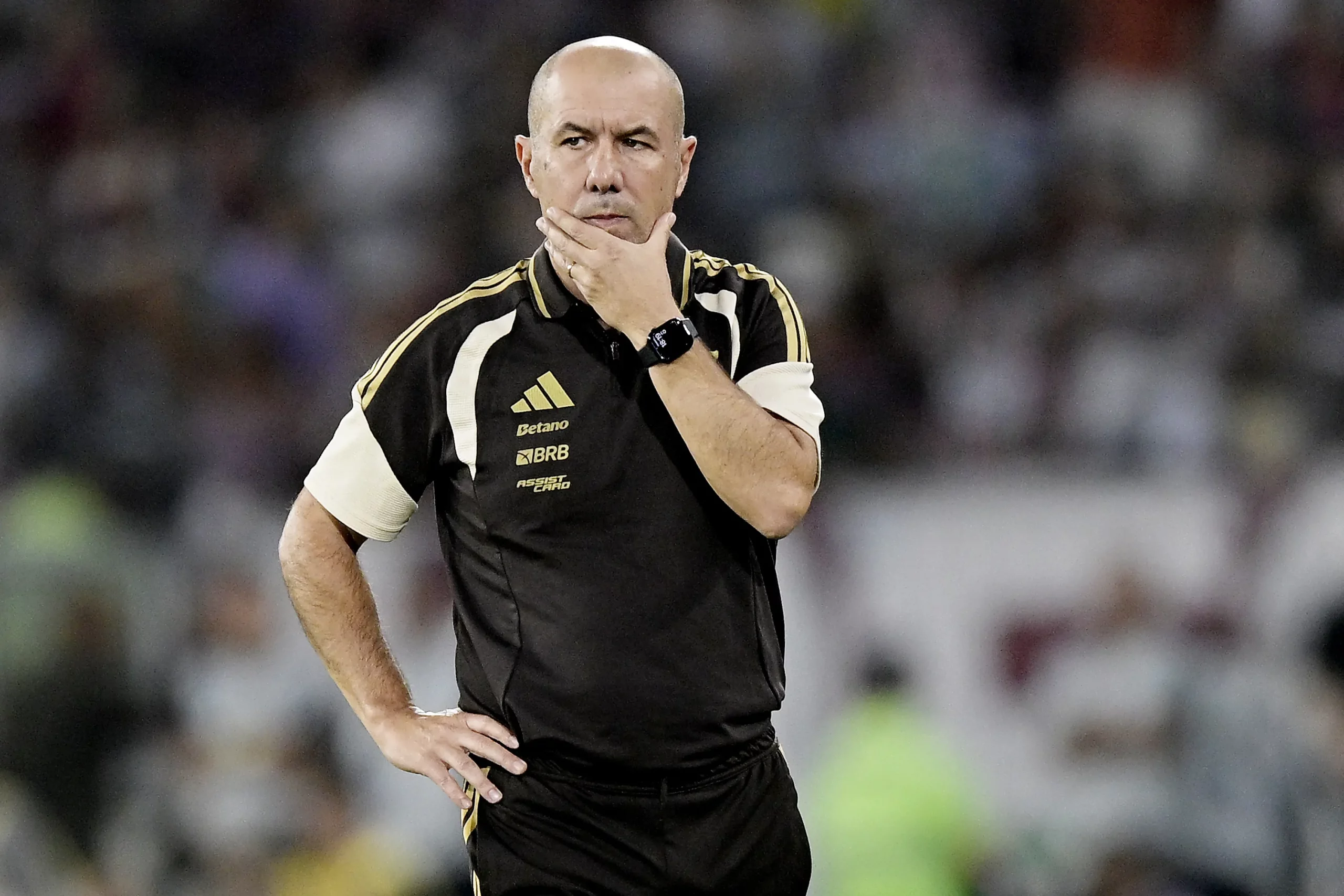 Leonardo Jardim busca primeira vitória à frente do Flamengo e em busca de reação no Brasileiro – Foto: Alexandre Loureiro/AGIF