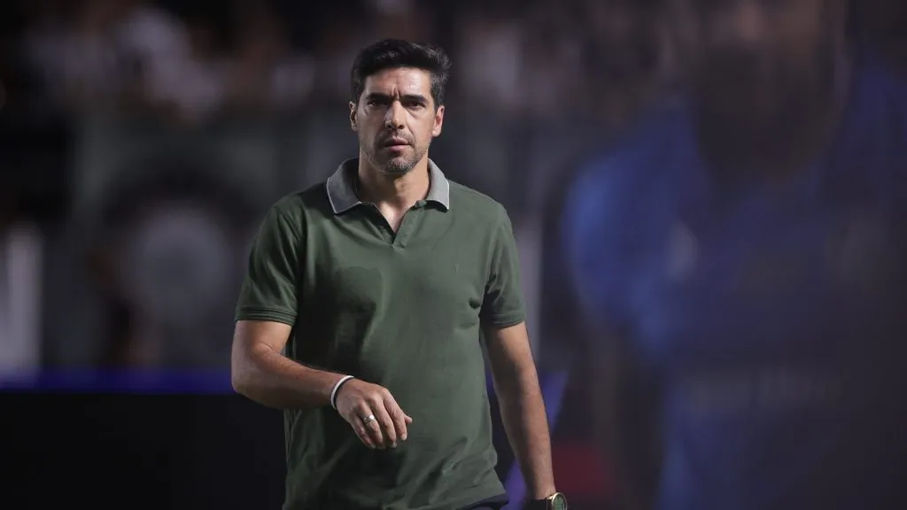Palmeiras conseguiu conquistar o resultado de virada nos minutos finais da partida – Foto: Ettore Chiereguini/AGIF