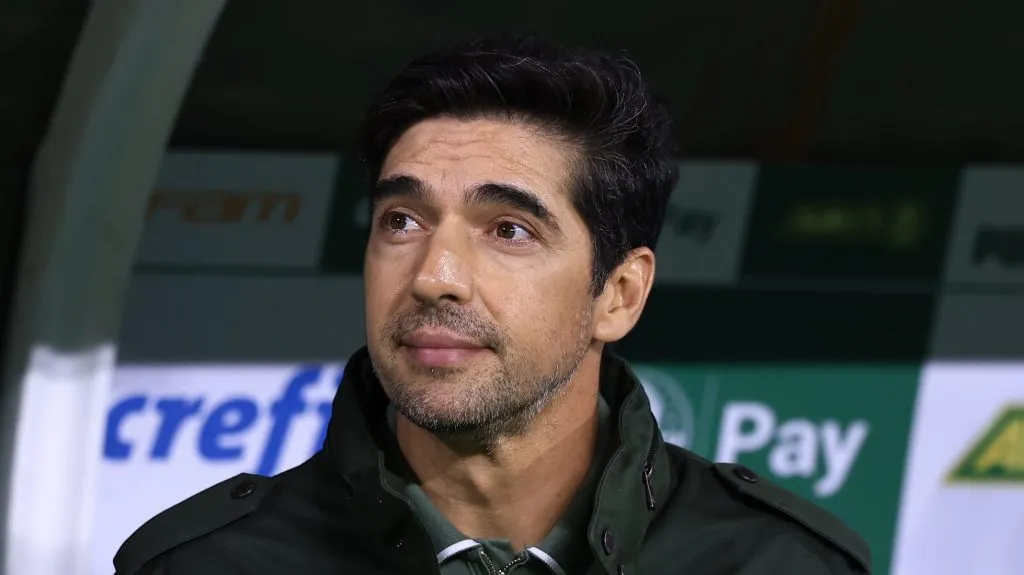 SP – SAO PAULO – 08/11/2024 – BRASILEIRO A 2024, PALMEIRAS X GREMIO – Abel Ferreira tecnico do Palmeiras durante partida contra o Gremio no estadio Arena Allianz Parque pelo campeonato Brasileiro A 2024. Foto: Marcello Zambrana/AGIF