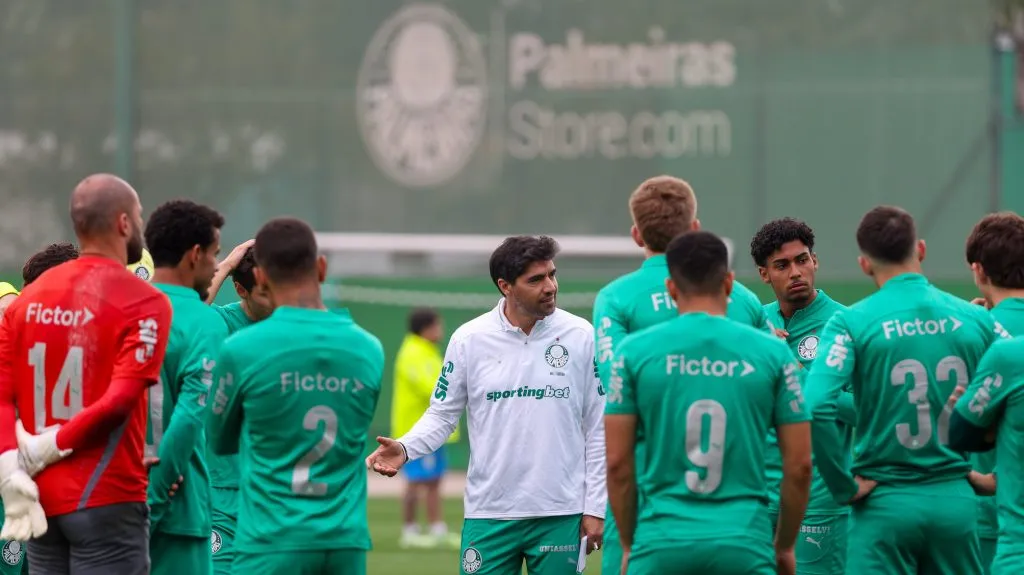 Abel Ferreira em treino preparatório do Maior Campeão do Brasil para o Derby decisivo – Foto: Fabio Menotti/Palmeiras/by Canon