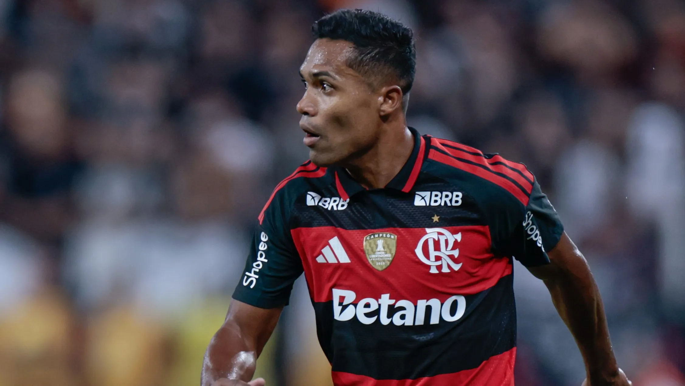Alex Sandro - Foto: Marcello Zambrana/AGIF.