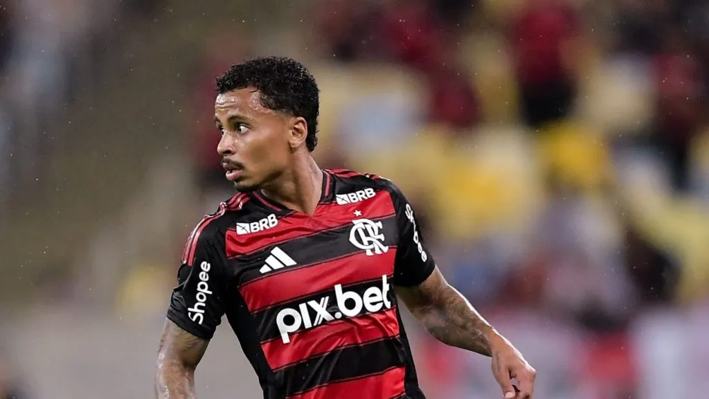 Foto: Thiago Ribeiro/AGIF – Allan fez 10 partidas no Rubro-Negro pelo Campeonato Carioca 2025.