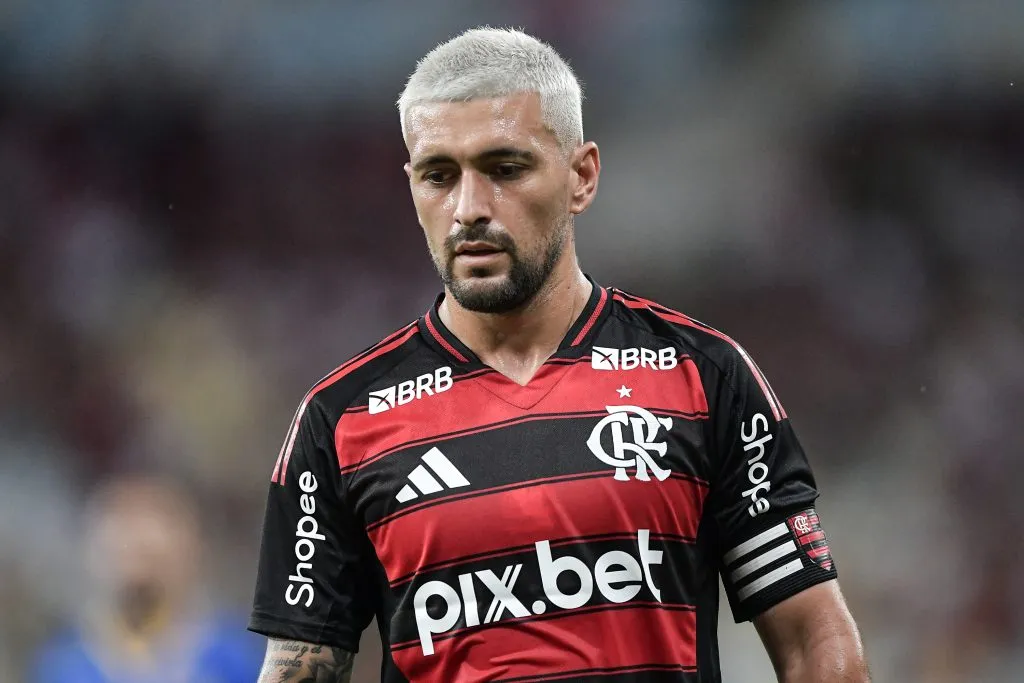 Meio-campista uruguaio foi um dos jogadores mais comentados do clássico. Foto: Thiago Ribeiro/AGIF