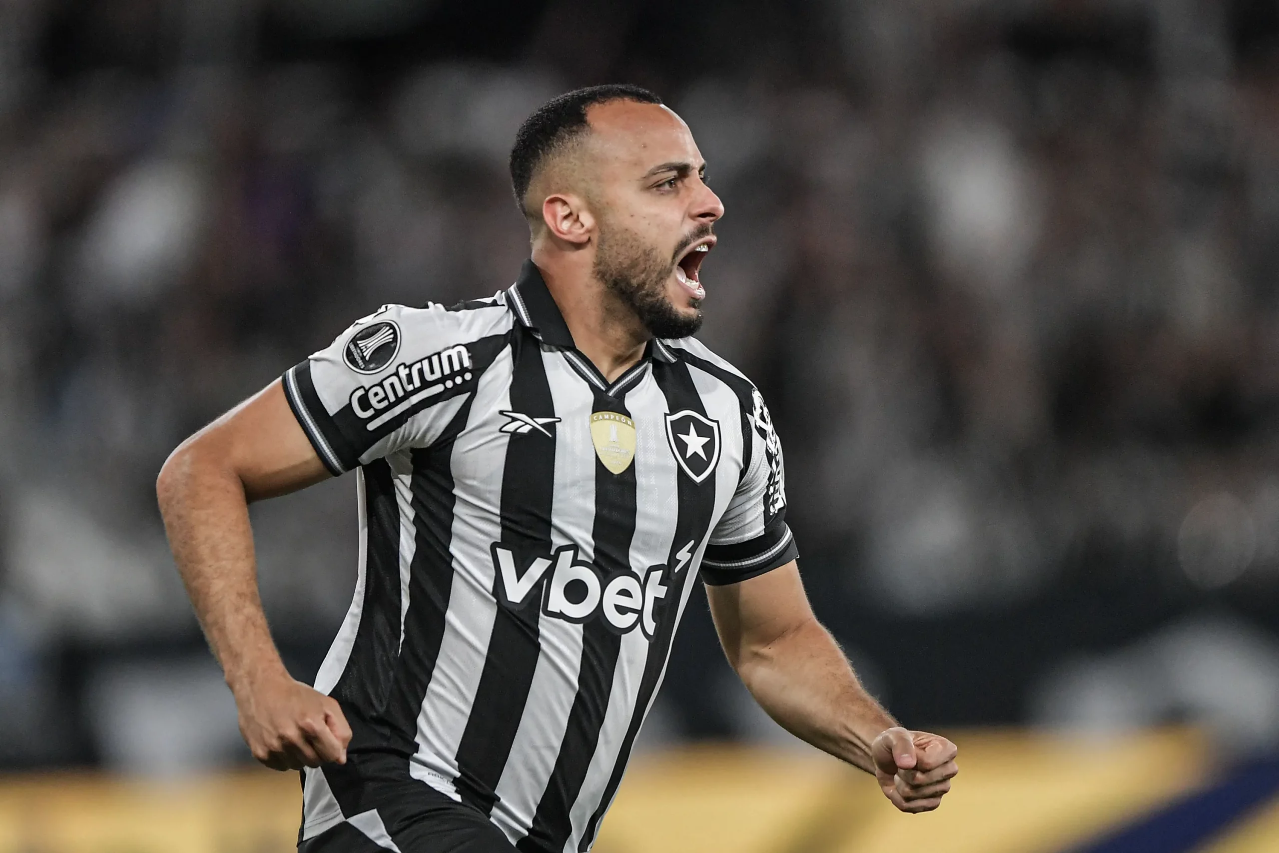 Arthur Cabral é o plano A do Corinthians. Foto: Thiago Ribeiro/AGIF