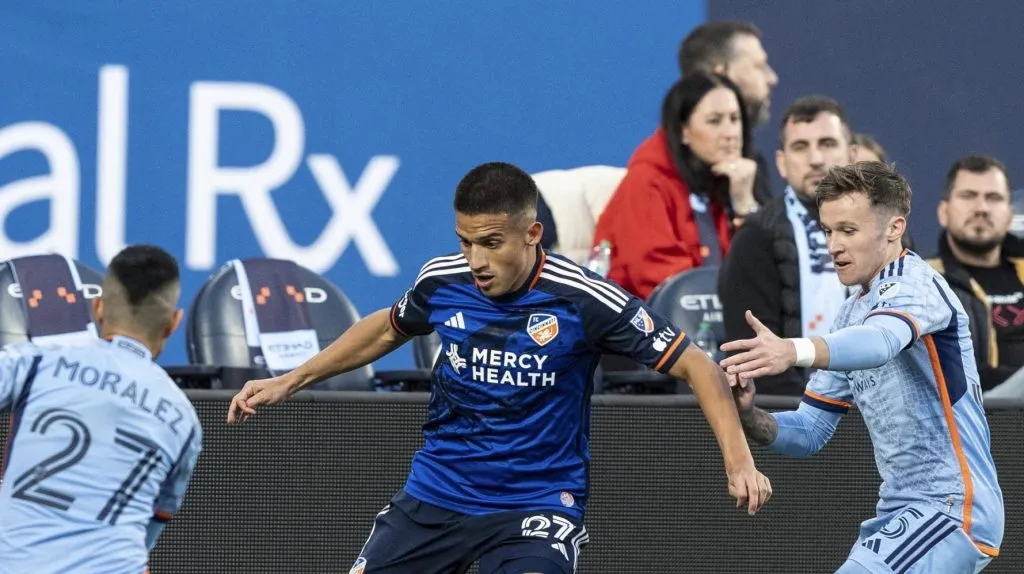 Foto: IMAGO / ZUMA Press Wire – Yamil Asad (camisa 27) durante partida pelo Cincinnati na MLS.