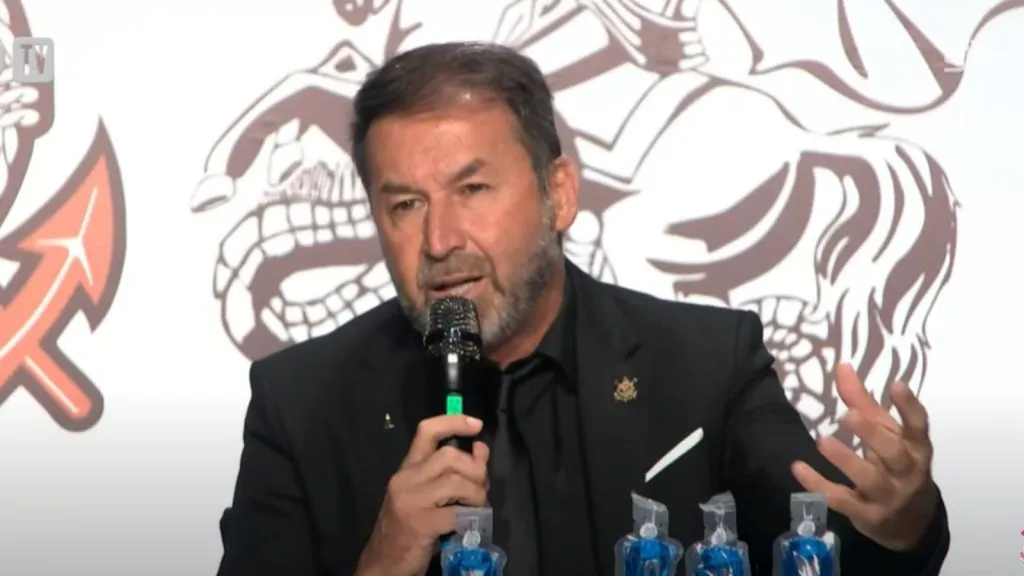 Em sua posse, presidente prometeu novidades no Timão – Foto: Reprodução/Corinthians TV.