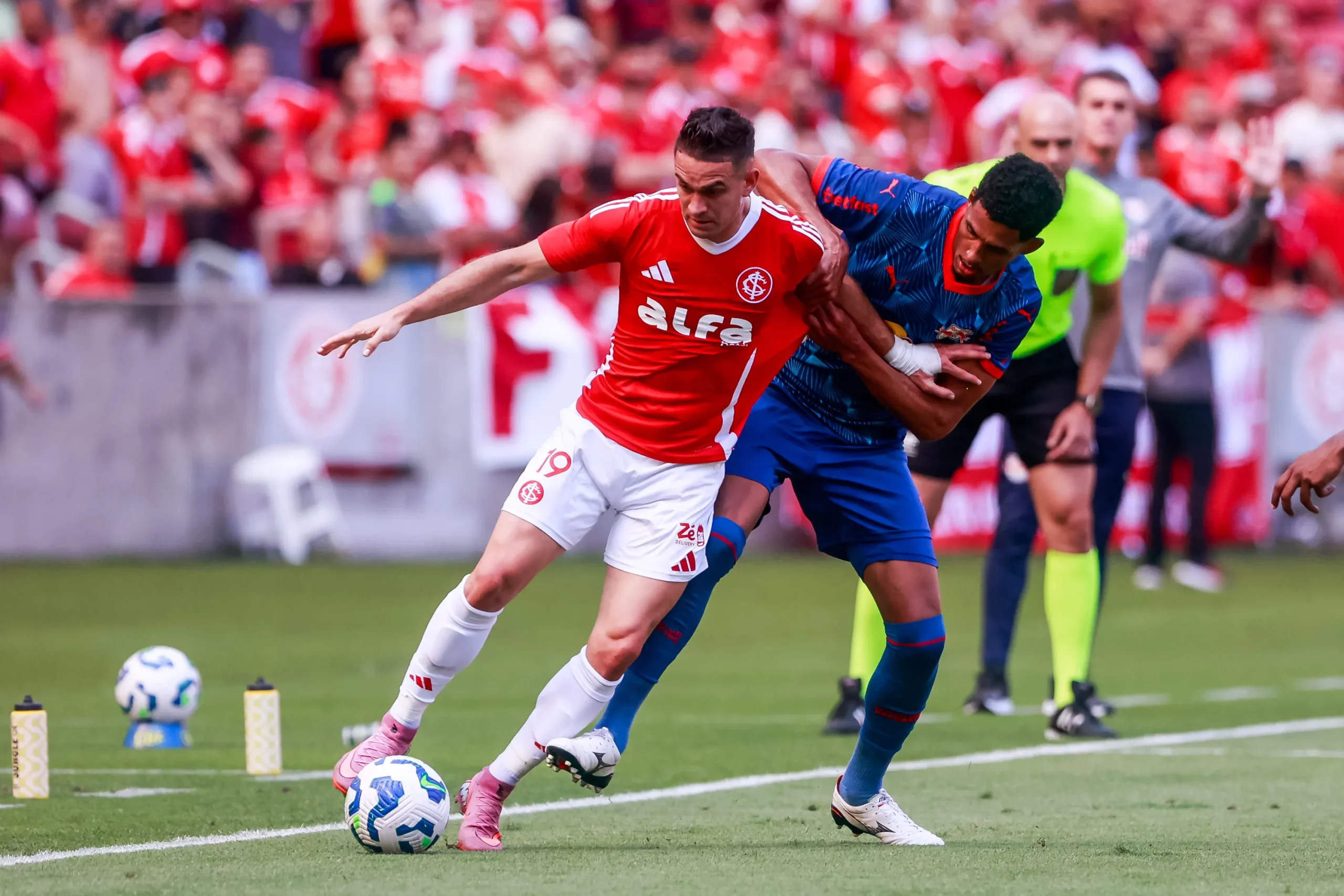 Borré durante o jogo com RB Bragantino. Foto: Luiz Erbes/AGIF