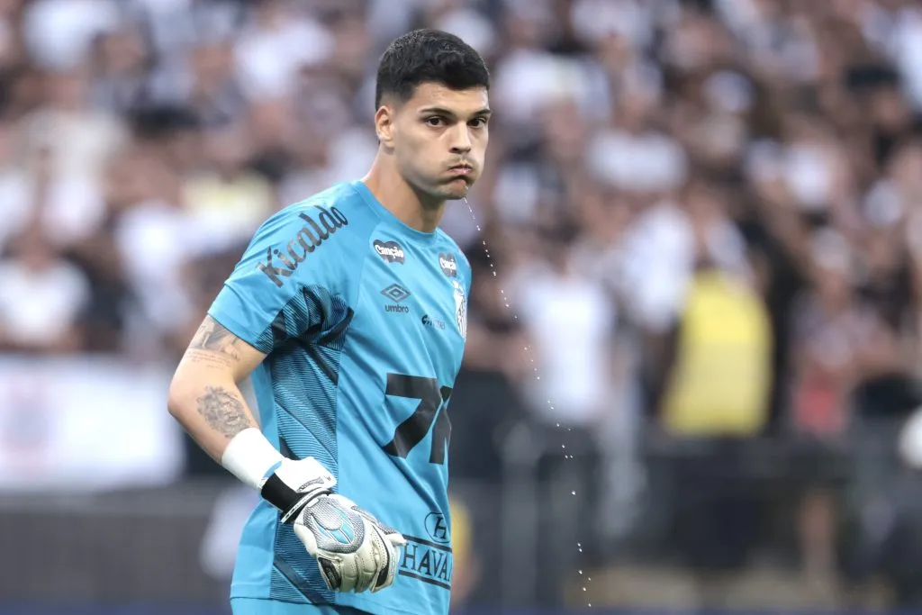 Brazão foi assunto durante os 45 minutos iniciais. Foto: Marcello Zambrana/AGIF