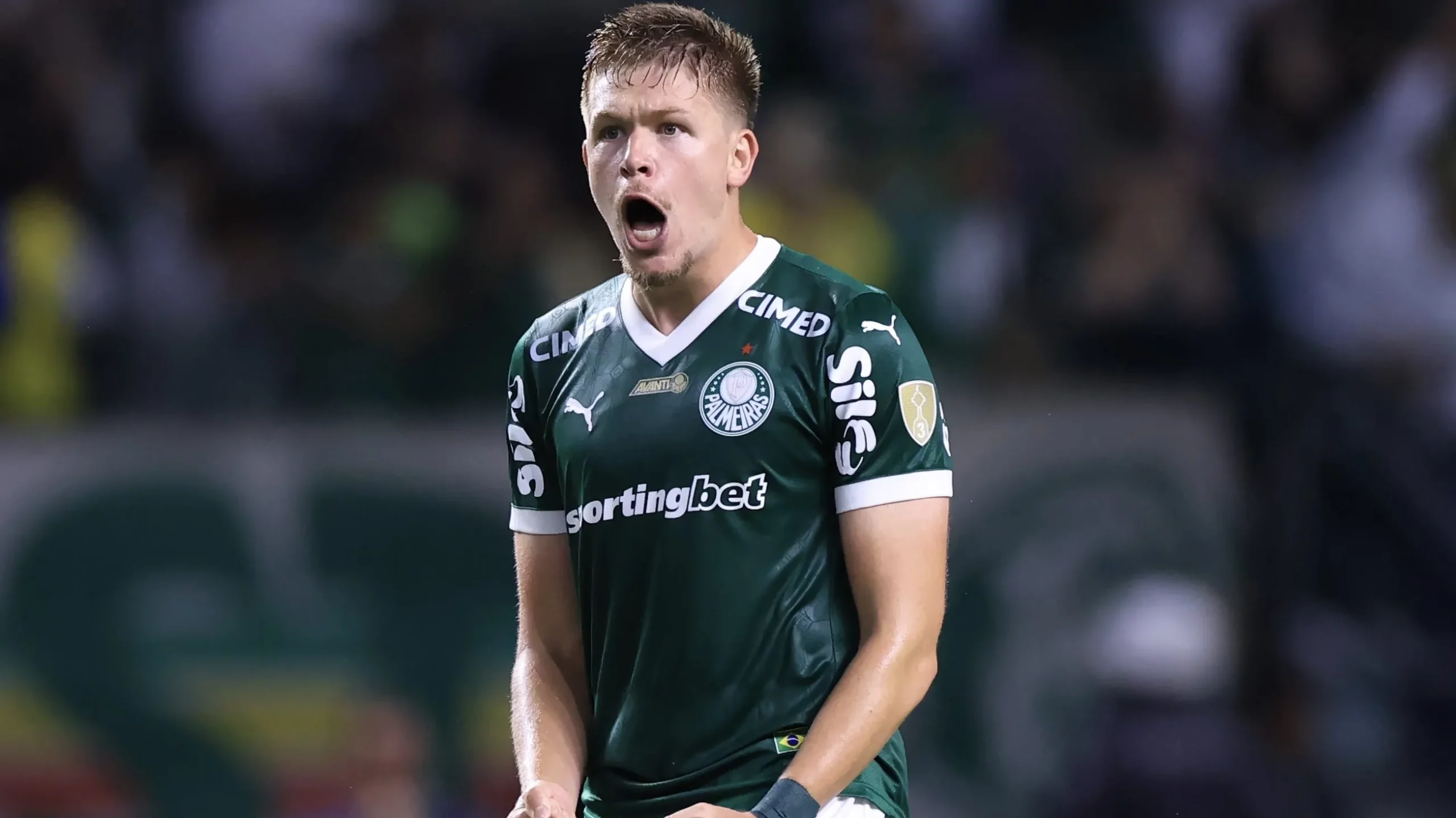 SP – SAO PAULO – 30/10/2025 – COPA LIBERTADORES 2025, PALMEIRAS X LDU – Bruno Fuchs jogador do Palmeiras comemora seu gol durante partida contra o LDU no estadio Arena Allianz Parque pelo campeonato Copa Libertadores 2025. Foto: Marcello Zambrana/AGIF