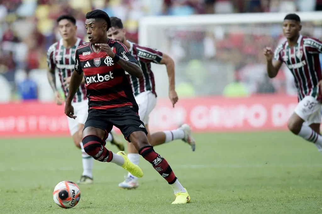 Bruno Henrique durante o clássico.Foto: Alexandre Loureiro/AGIF