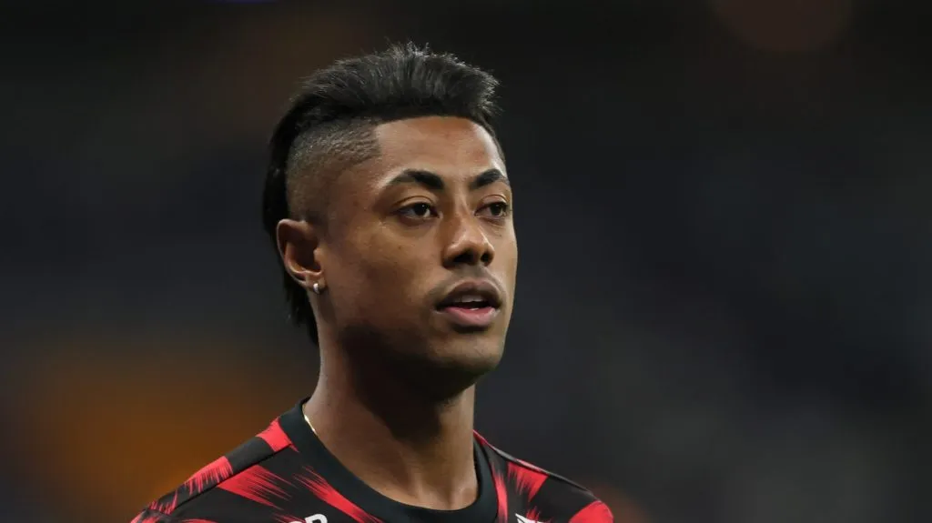Bruno Henrique jogador do Flamengo durante aquecimento antes da partida contra o Cruzeiro no estadio Mineirao pelo campeonato Brasileiro A 2025. Foto: Gilson Lobo/AGIF