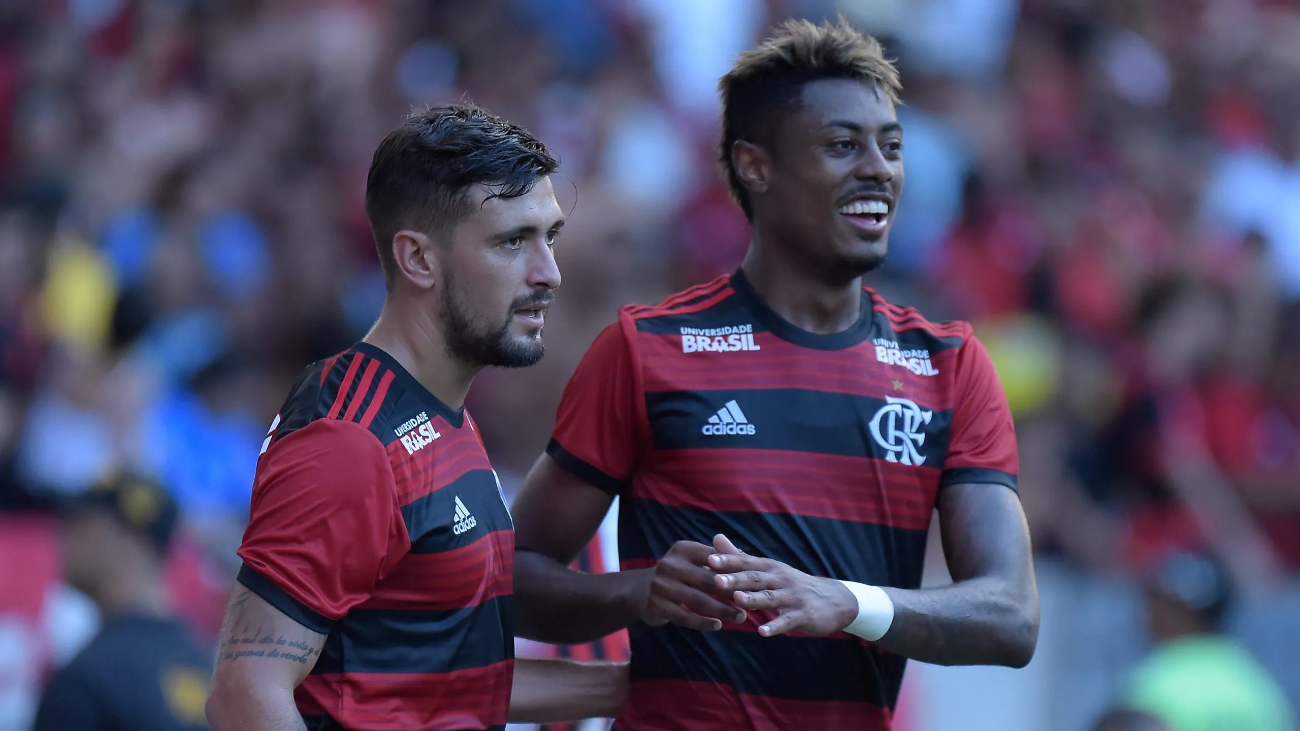 BH e Arrasca nos primeiros jogos pelo Mengão. Foto: Thiago Ribeiro/AGIF