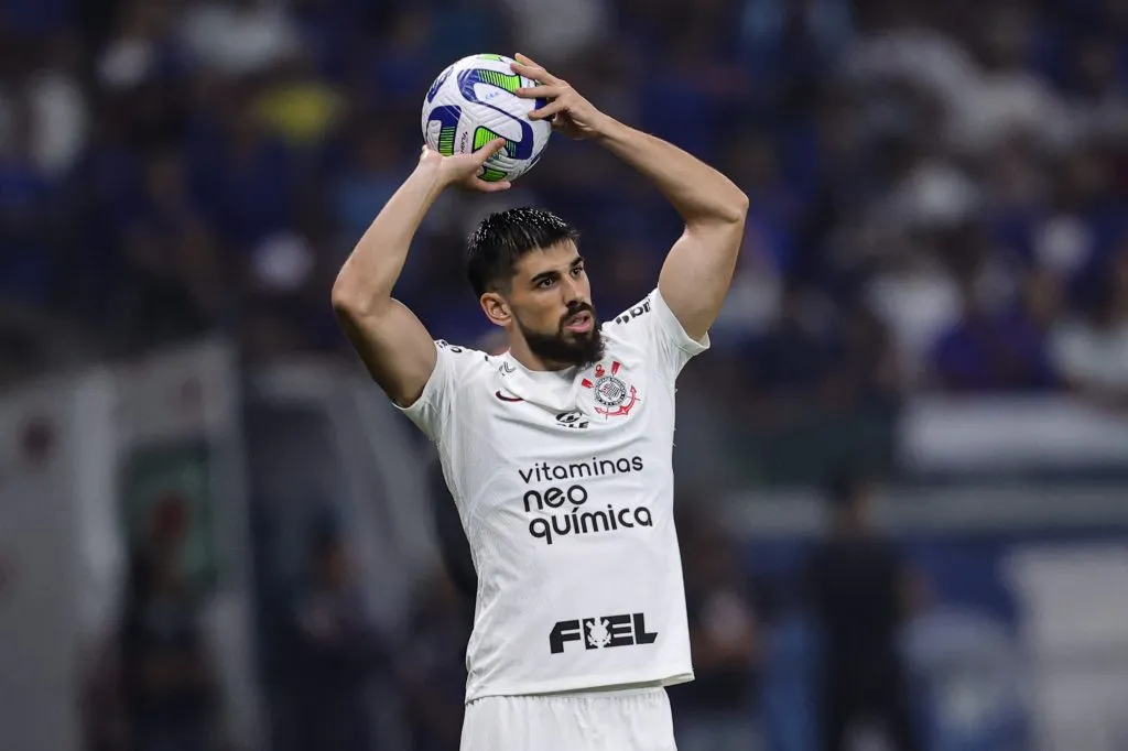 Bruno Méndez com a camisa do Timão. Foto: Gilson Lobo/AGIF
