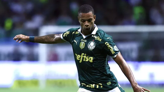 Foto: Marcello Zambrana/AGIF – Caio Paulista durante jogo do Clube Paulista contra o Grêmio.