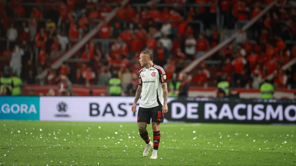 Everton Cebolinha se lesionou e deve perder a temporada – Foto: Maxi Franzoi/AGIF