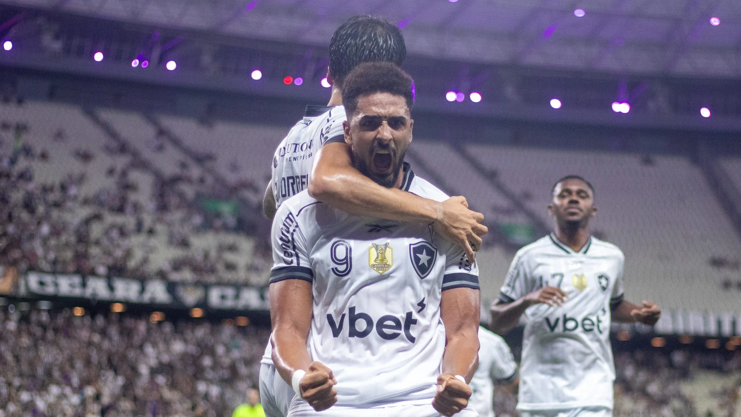 CE – FORTALEZA – 19/10/2025 – BRASILEIRO A 2025, CEARA X BOTAFOGO – chris ramos jogador do Botafogo comemora seu gol durante partida contra o Ceara no estadio Castelao pelo campeonato Brasileiro A 2025. Foto: Baggio Rodrigues/AGIF