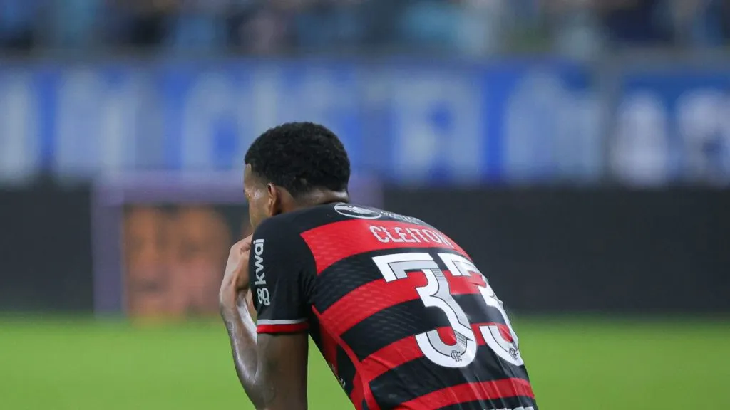 Foto: Maxi Franzoi/AGIF – Zagueiro é alvo de time europeu no mercado da bola.