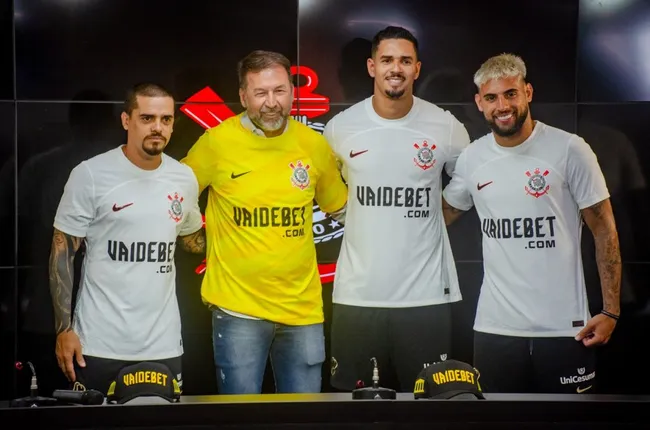 Jozzu/ Corinthians