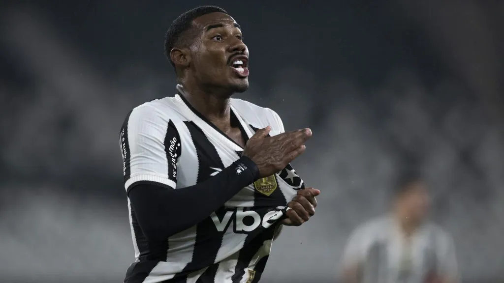 Cuiabano comemorando gol. Foto: Jorge Rodrigues/AGIF