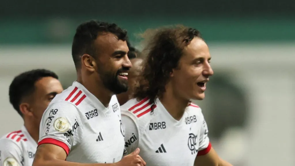 Foto: Gilson Lobo/AGIF – Campeão pelo Flamengo pode se transferir para o Fortaleza.