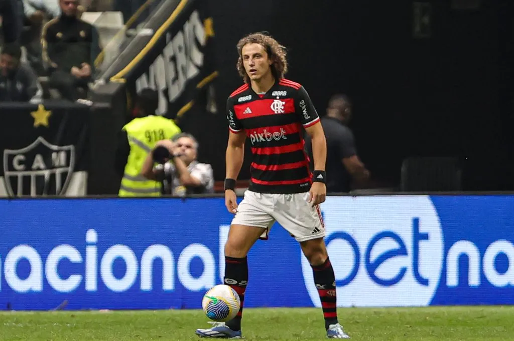David Luiz em ação pelo Flamengo. Foto: Gilson Lobo/AGIF