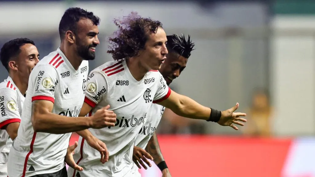Gol de David Luiz em Cruzeiro x Flamengo pode causar demissão: “Sumir” 