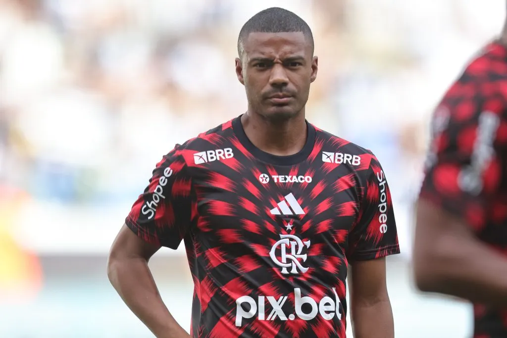 De La Cruz retorna ao Flamengo após ser cortado por Bielsa na Data FIFA – Foto: Fernando Torres/AGIF