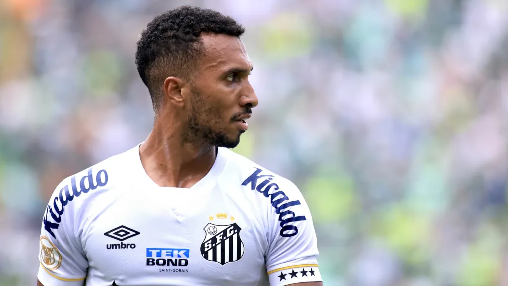 Lucas Braga, jogador do Santos - Foto: Marcello Zambrana/AGIF