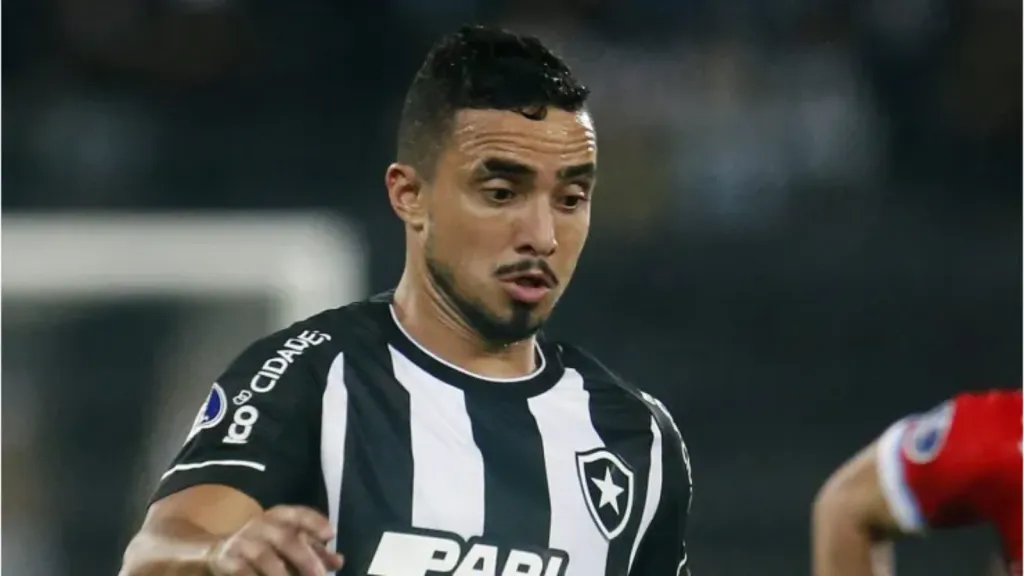 Foto: Vitor Silva/Botafogo – Rafael em ação pelo Botafogo