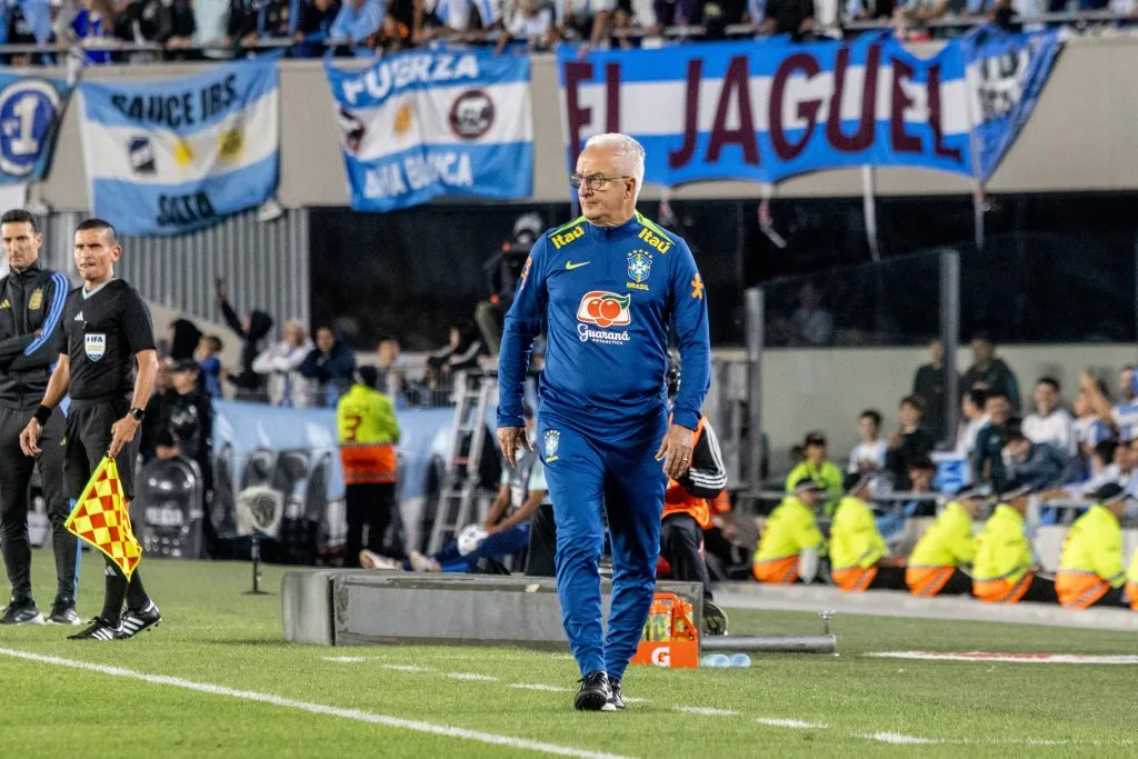 Dorival Júnior deixa o comando da Seleção Brasileira – Foto: Lucas Gabriel Cardoso/AGIF