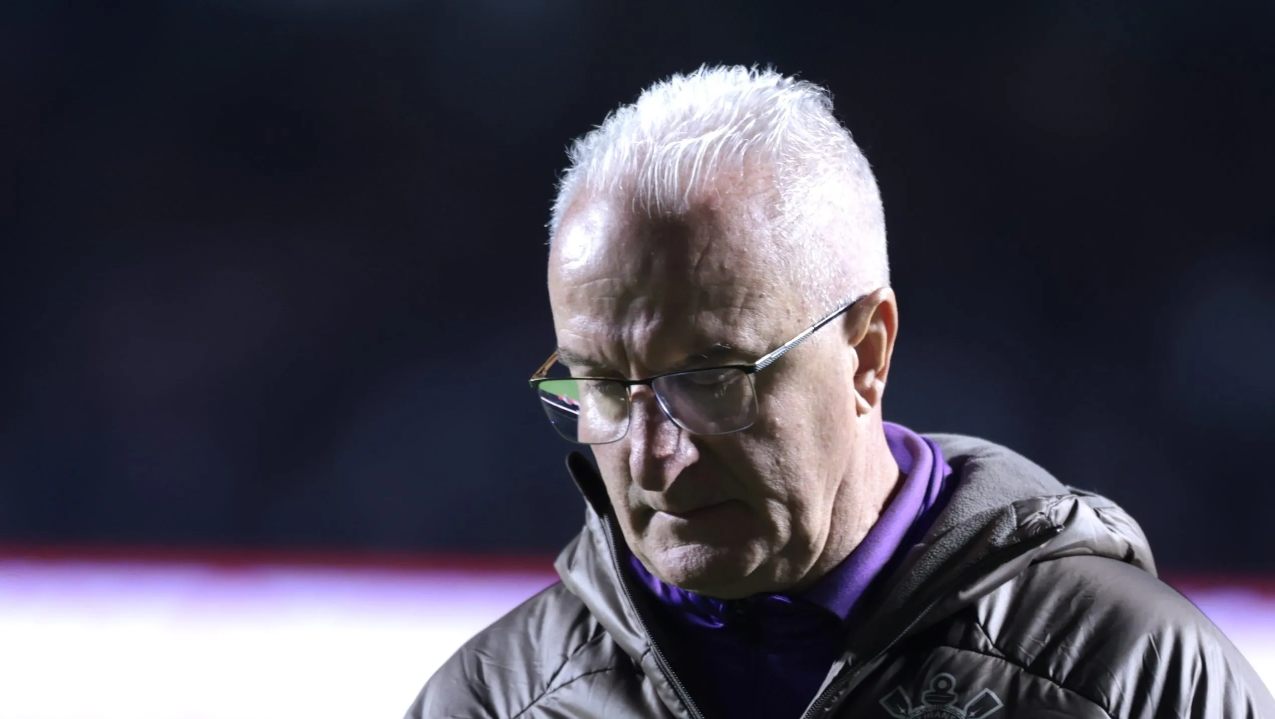 Foto: Marcello Zambrana/AGIF – Dorival muda esquema tático do Corinthians