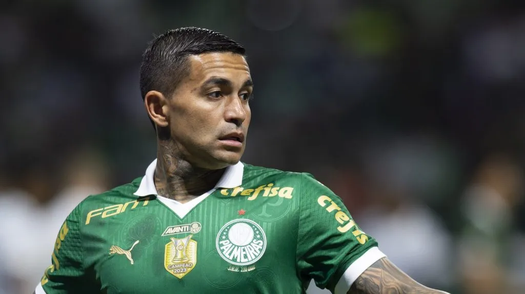 Foto: Anderson Romao/AGIF – Eduardo Pereira Rodrigues, ídolo palestrino, segue no Clube Paulista no próximo ano.