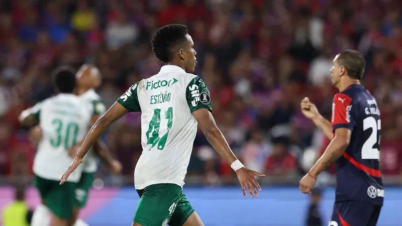 Estêvão marcou um dos gols do Palmeiras na Libertadores. Foto: Cesar Greco/Palmeiras