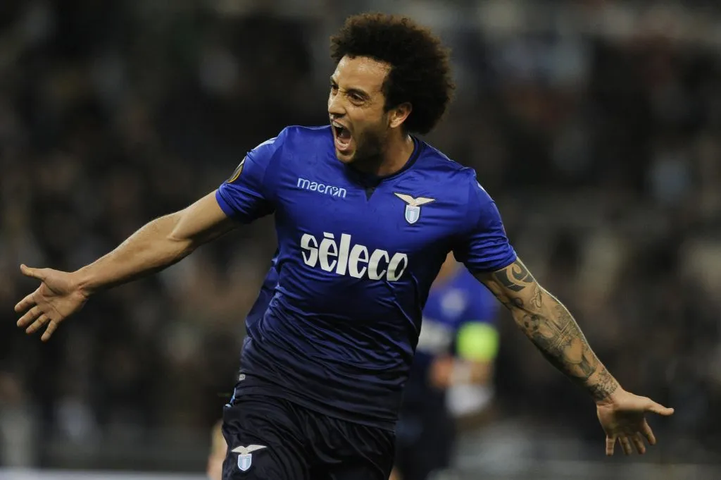 Felipe Anderson com a camisa da Lazio  (Foto: Marco Rosi/Getty Images)