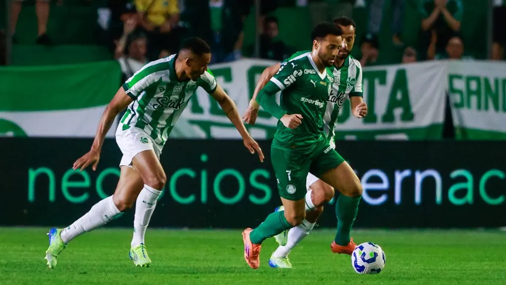 Felipe Anderson jogador do Palmeiras durante partida contra o Juventude – Foto: Luiz Erbes/AGIF