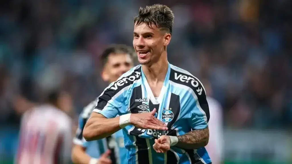 Ferreirinha em ação pelo Grêmio – Foto: Lucas Uebel/Grêmio