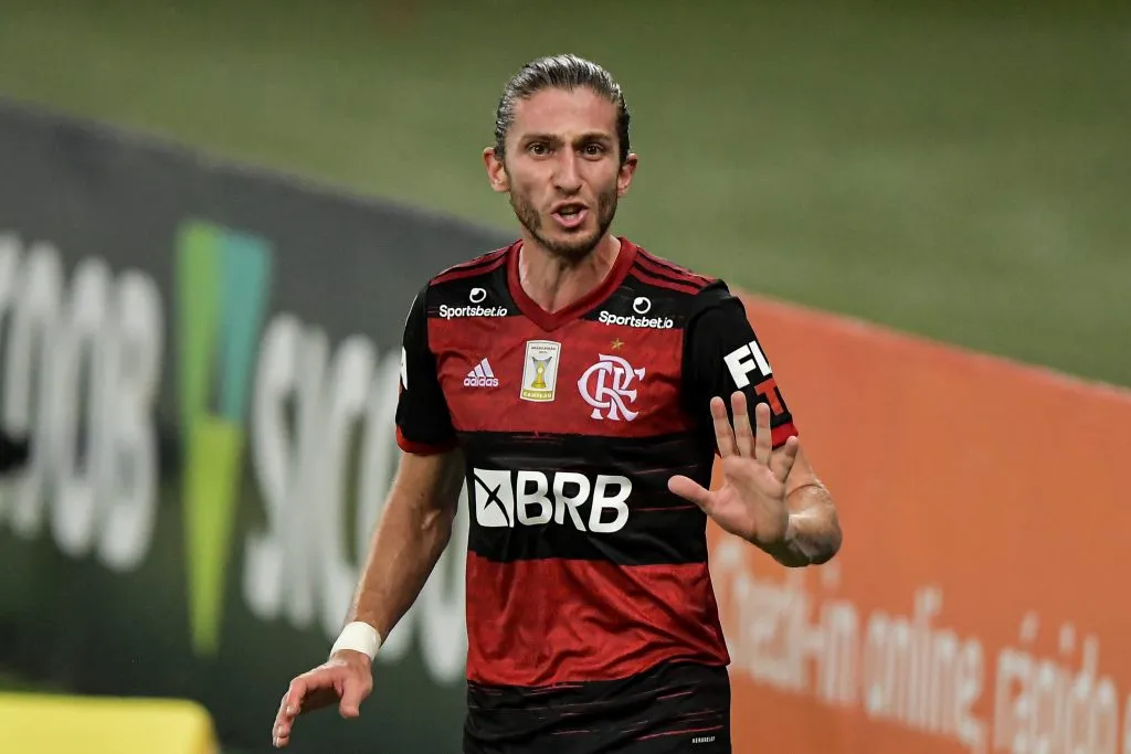 Filipe Luís, ex-jogador do Flamengo - Foto: Thiago Ribeiro/AGIF