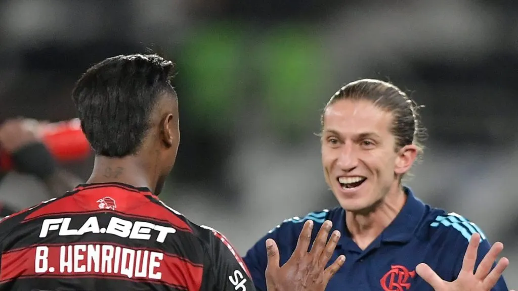 Foto: Thiago Ribeiro/AGIF – Filipe Luís não vai contar com o seu artilheiro em jogos contra o Fluminense.
