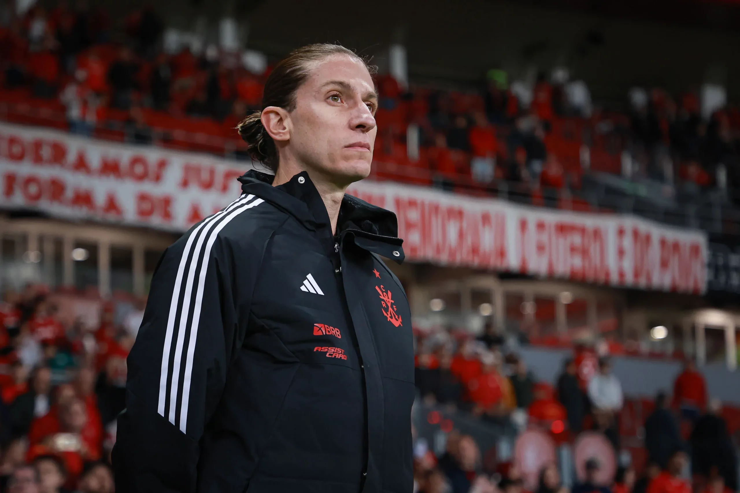 Filipe Luís chega com moral para final da Copa Libertadores. Foto: Maxi Franzoi/AGIF