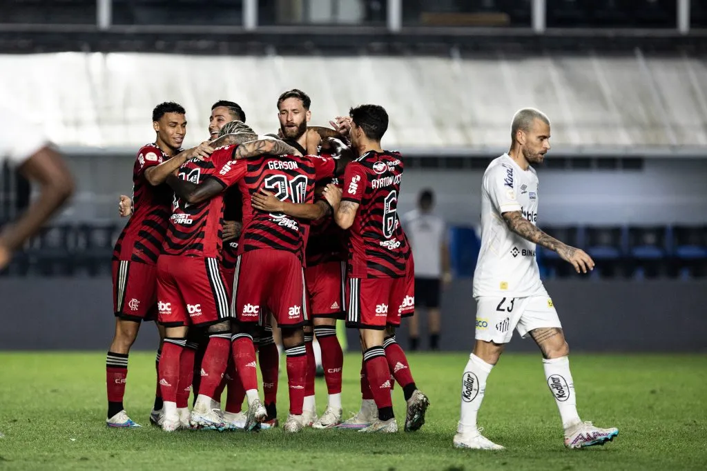 Elenco do Flamengo reunido – Foto: Abner Dourado/AGIF