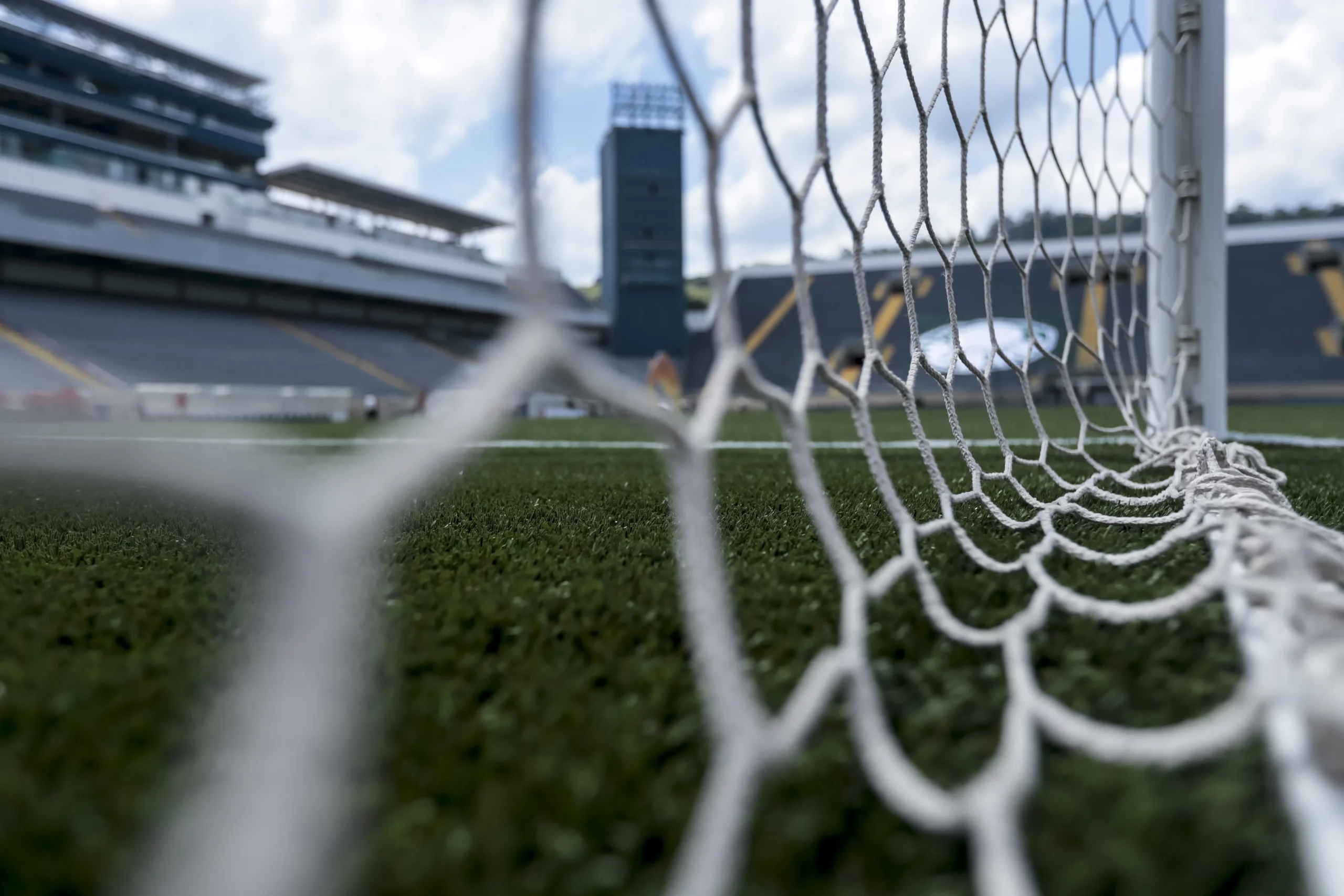 Futebol Feminino. Foto: Marco Miatelo/AGIF