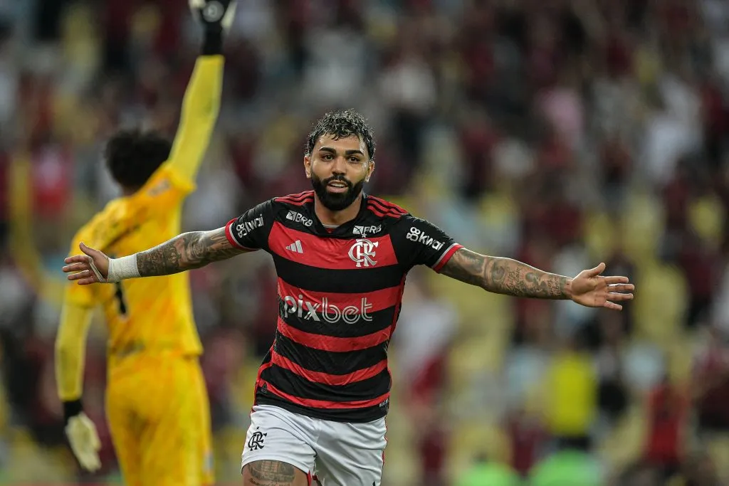 Foto: Thiago Ribeiro/AGIF – Gabigol não seguirá no Flamengo em 2025